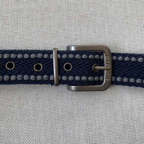 Belt for women size small - Picture 2 of 6